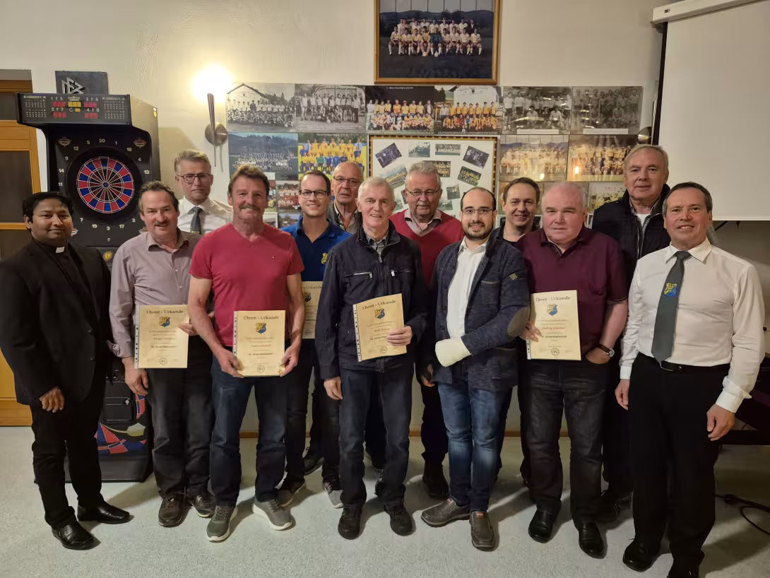 Die geehrten MItglieder.